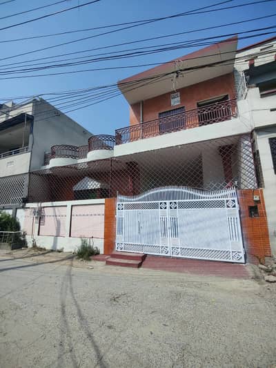 7 Marla 3 bedroom House near gelani mart Green bus stop all facilities 2 month advance security