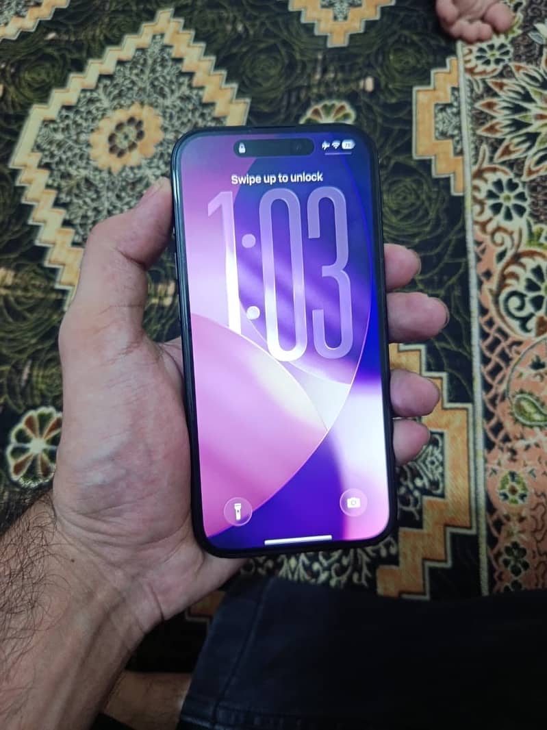 Apple iPhone 15 2