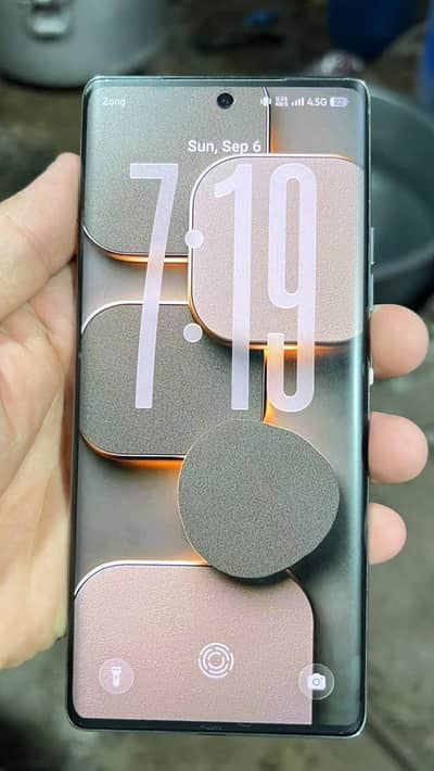 Tecno CAMON 40 Pro