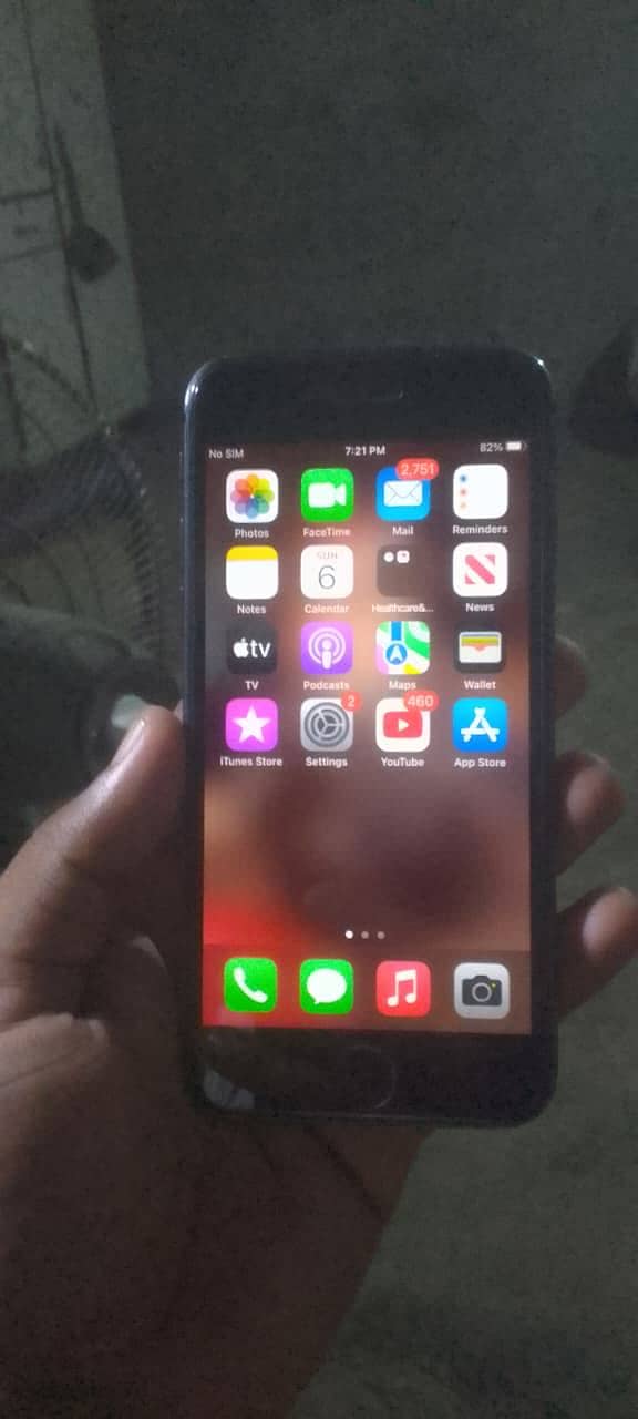 Apple iPhone 8 1