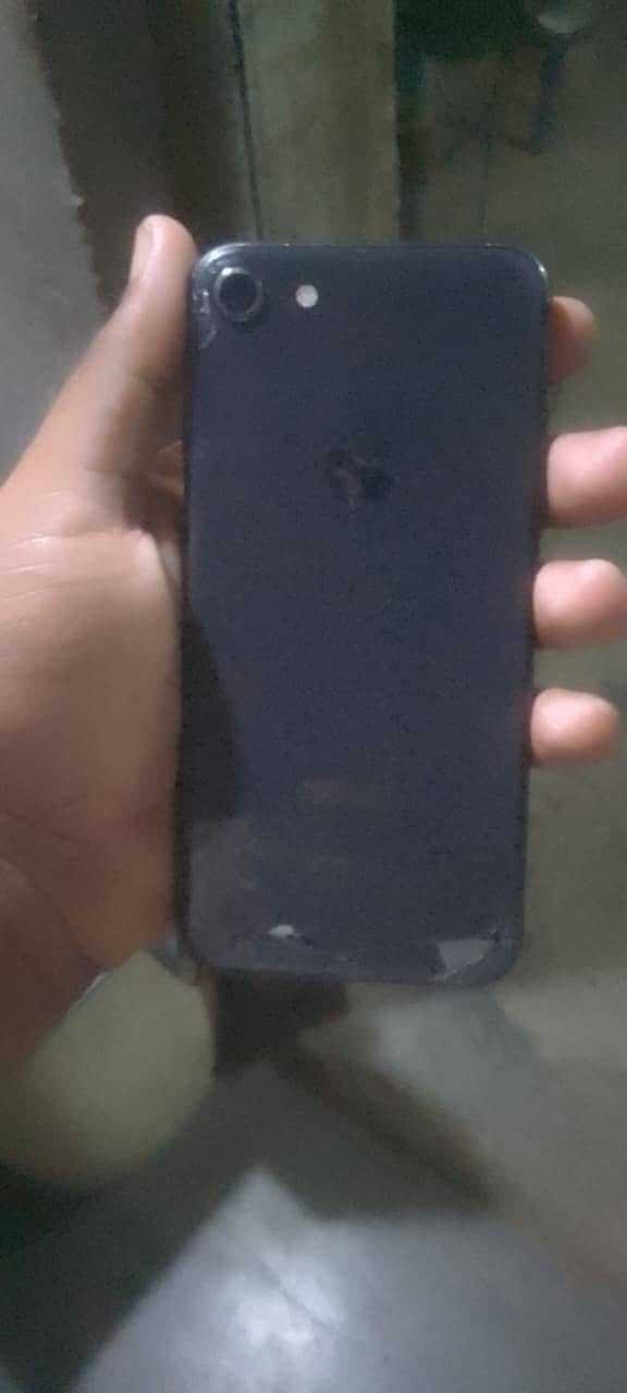 Apple iPhone 8 3