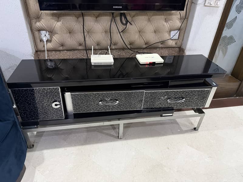 Console 1