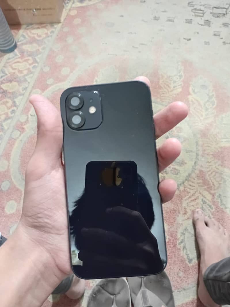 Apple iPhone 12 1