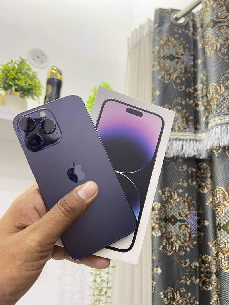 Apple iPhone 14 Pro Max 1