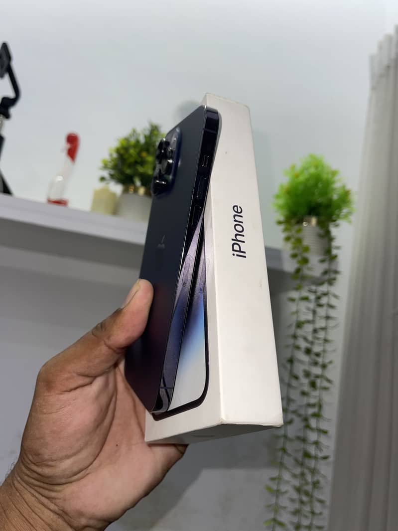 Apple iPhone 14 Pro Max 3
