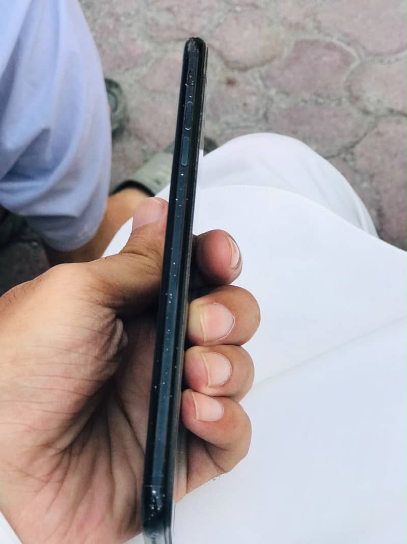 Apple iPhone 7 Plus 2