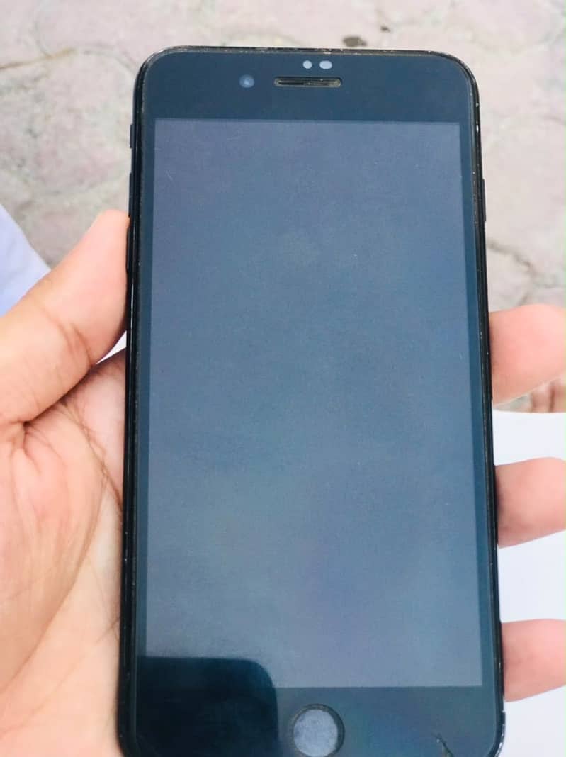 Apple iPhone 7 Plus 3