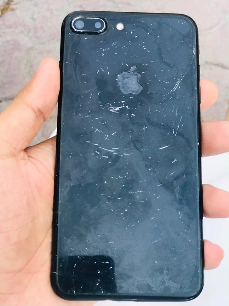 Apple iPhone 7 Plus 4