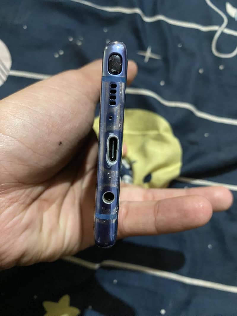 Samsung Mobile Note 8 3