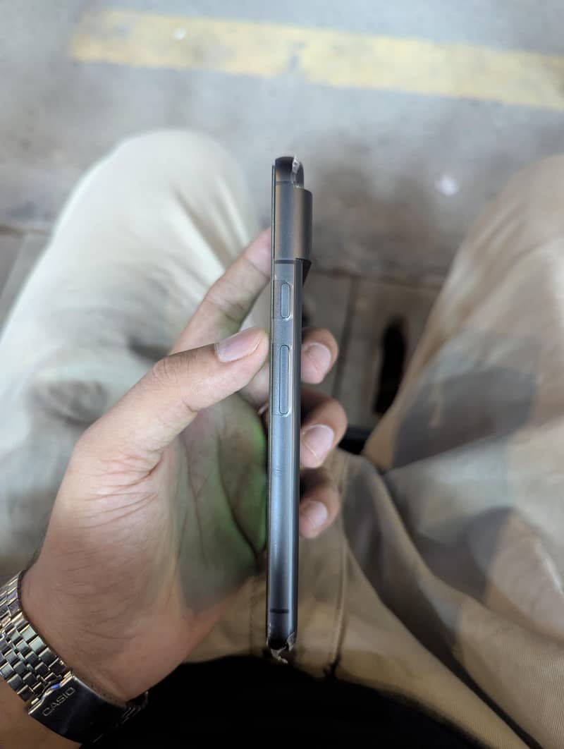 Google Pixel 8 2