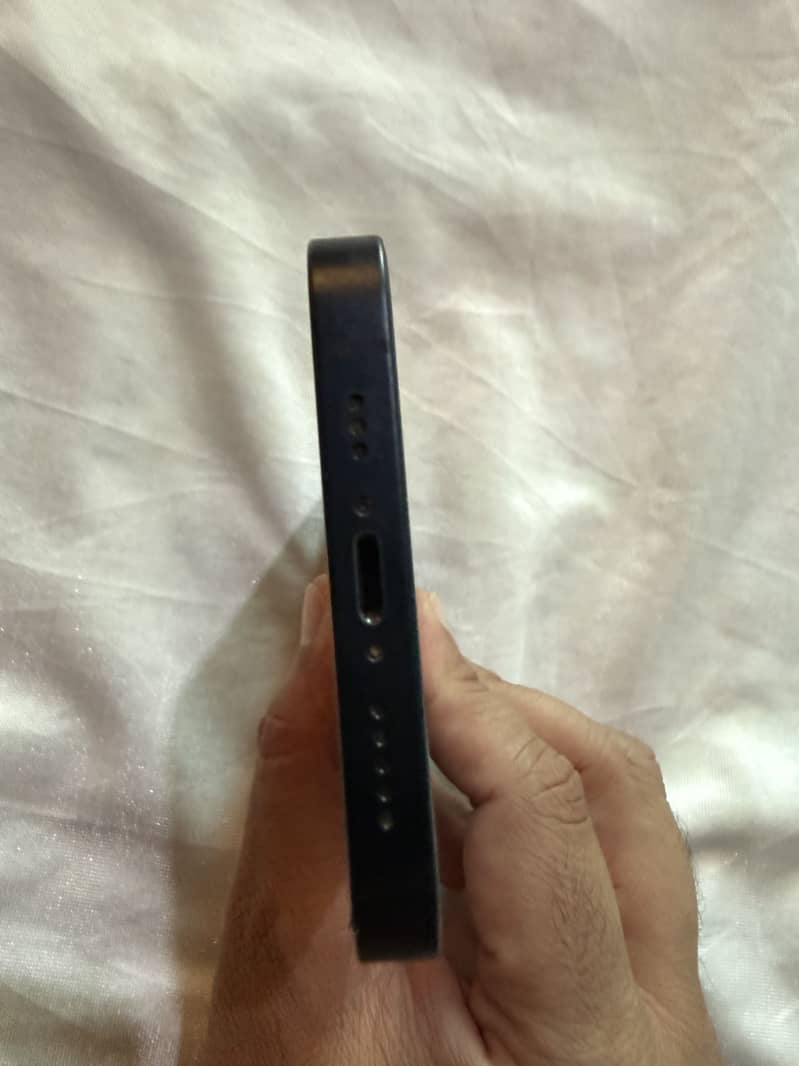 Apple iPhone 14 9
