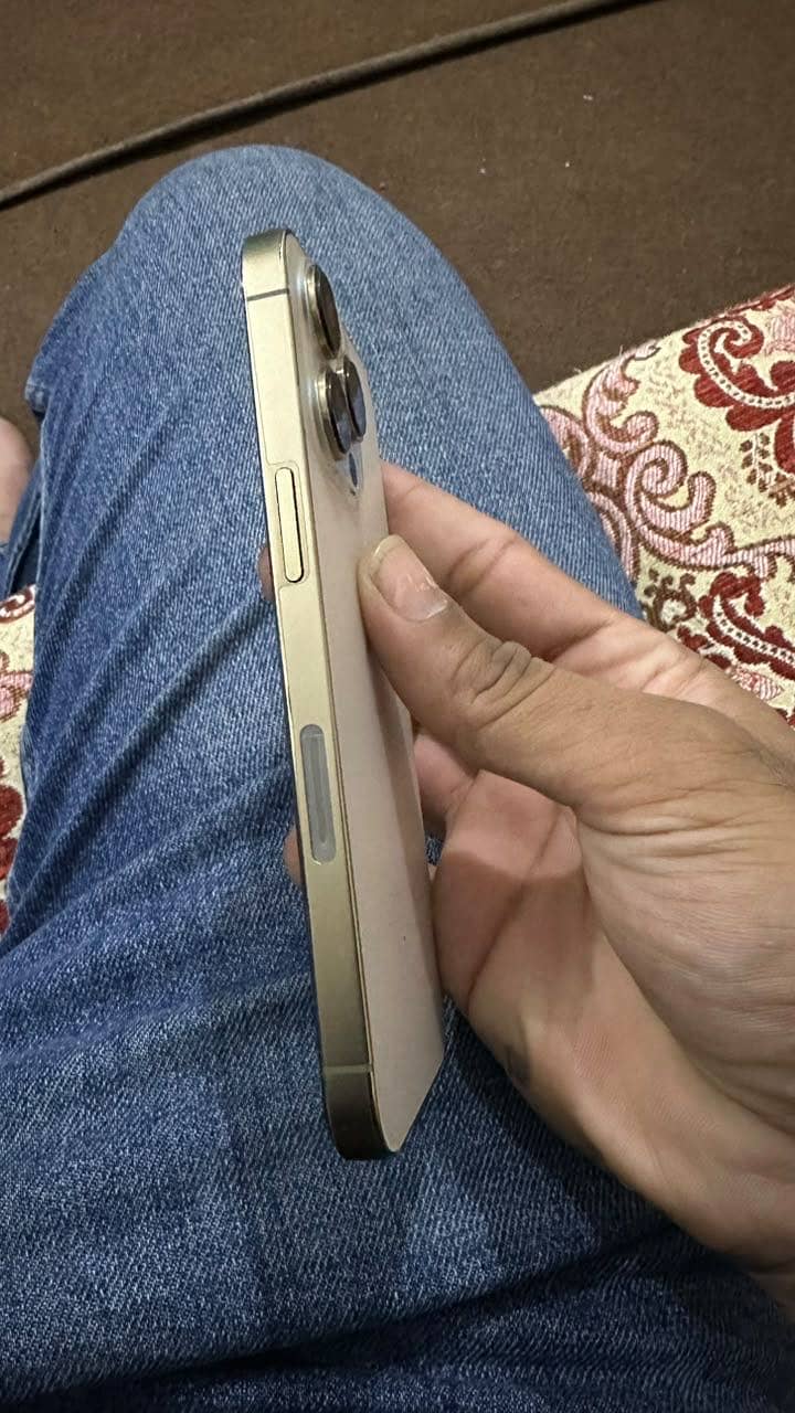 Apple iPhone 13 Pro 1