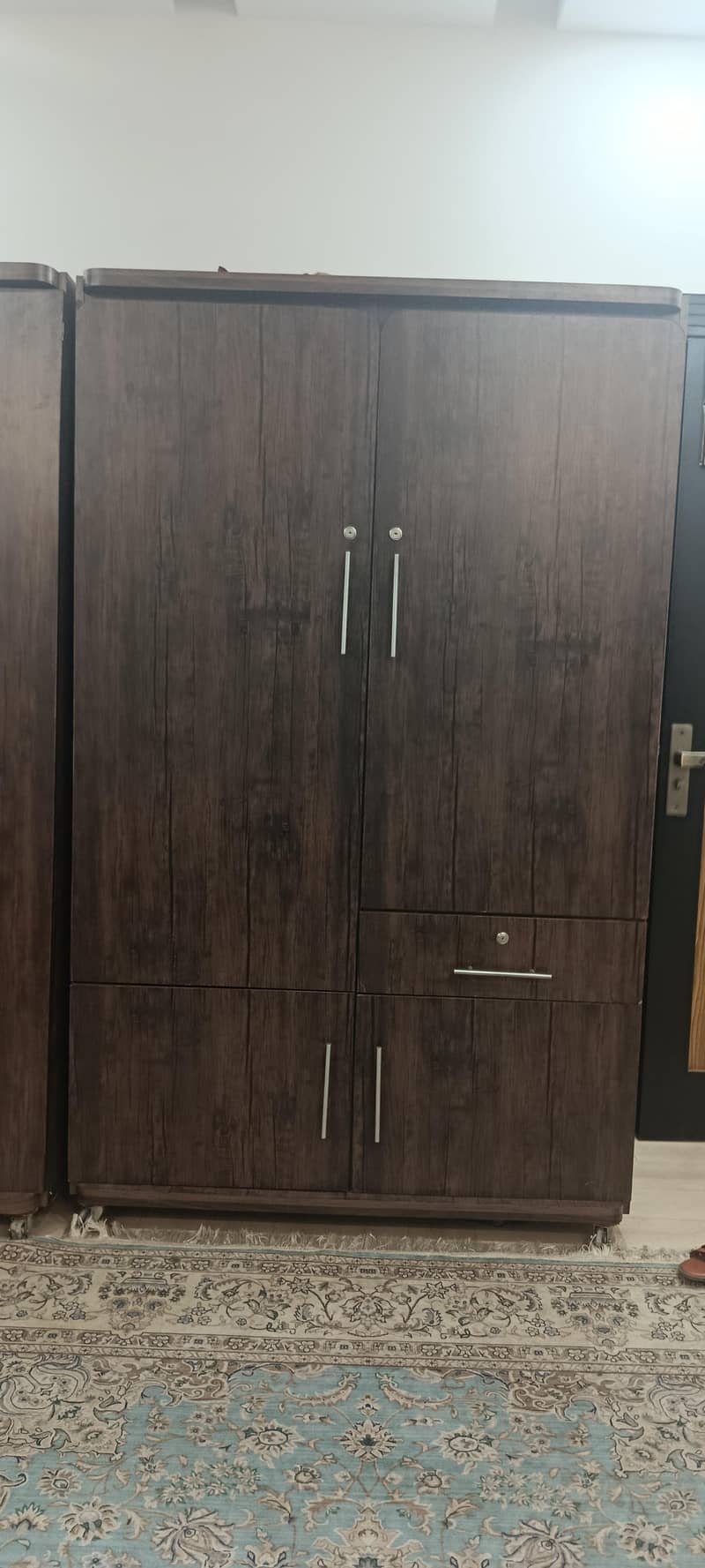 wardrobe 1