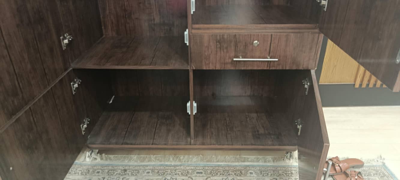 wardrobe 6
