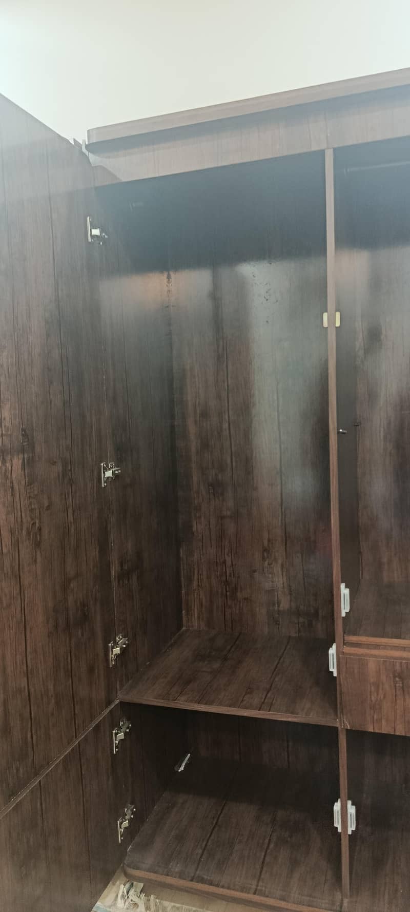 wardrobe 9