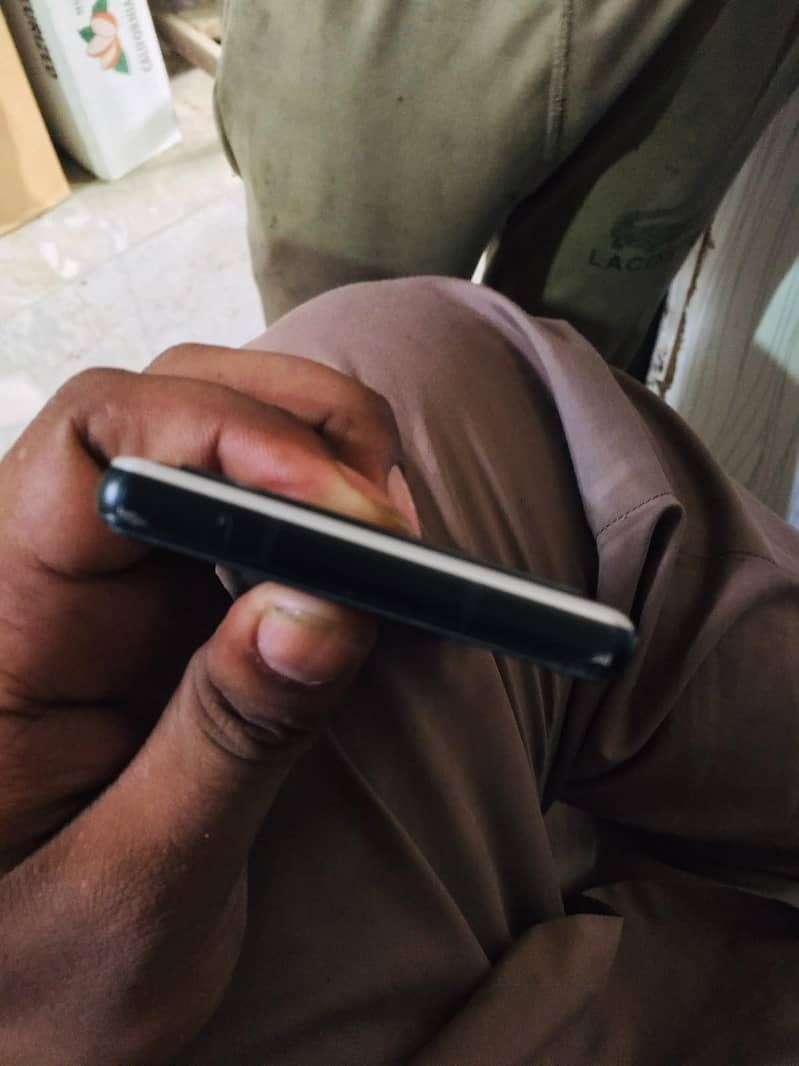 Google Pixel 6a 4