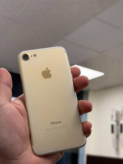Apple iPhone 7