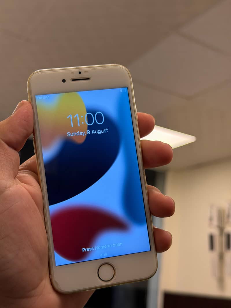 Apple iPhone 7 1
