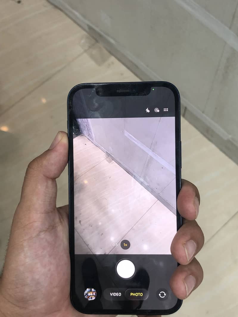 Apple iPhone 12 6