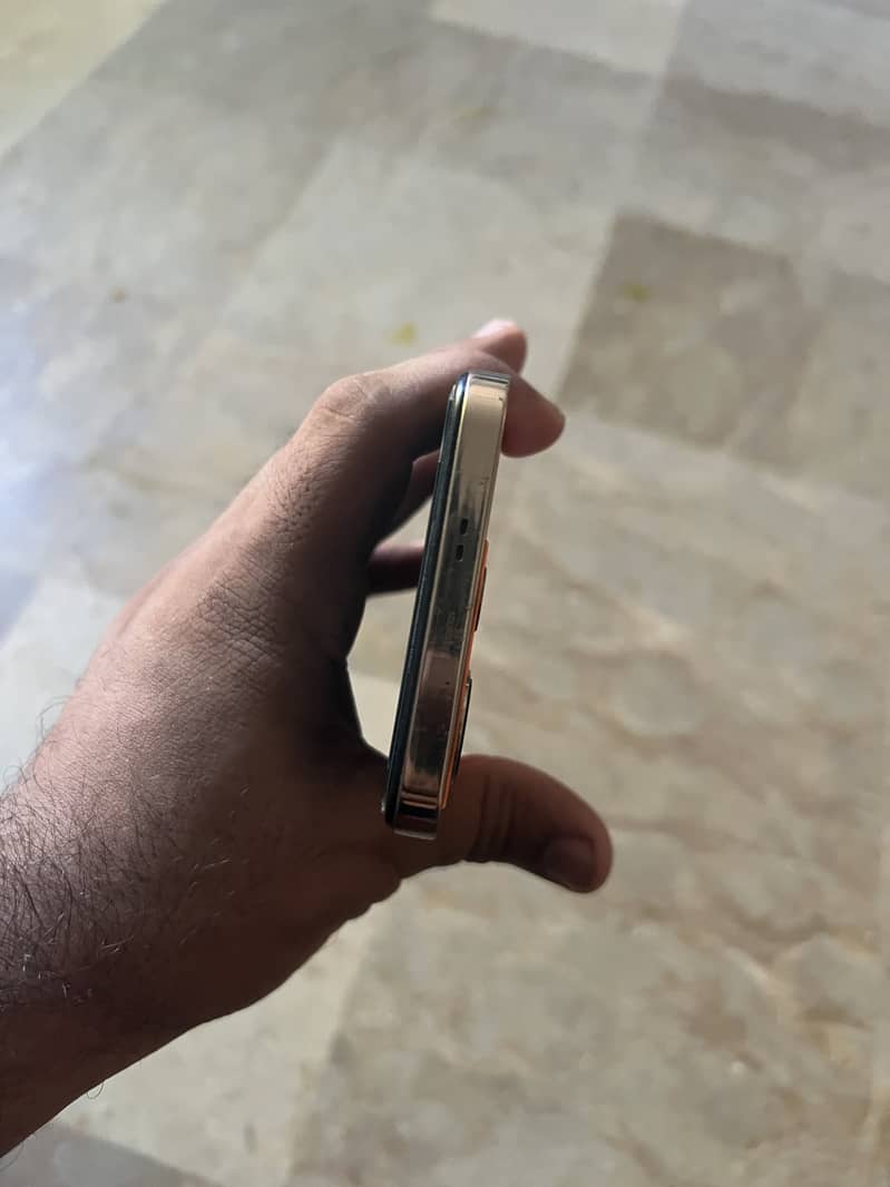 Infinix Note 13 Pro 4