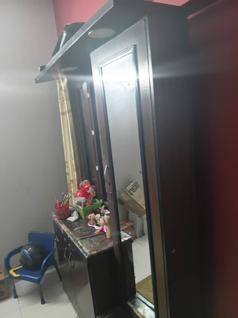 Dressing table 1