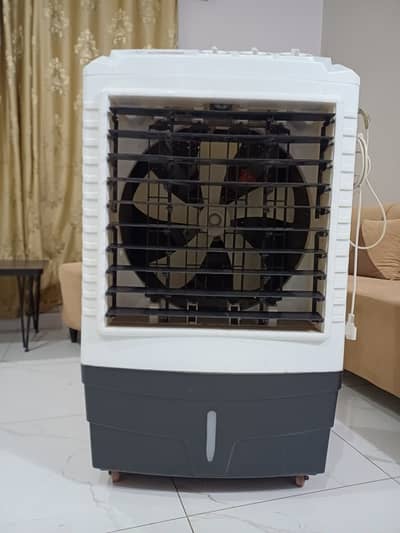 Room Air Cooler! Strong Air Throw! Excellent Condition