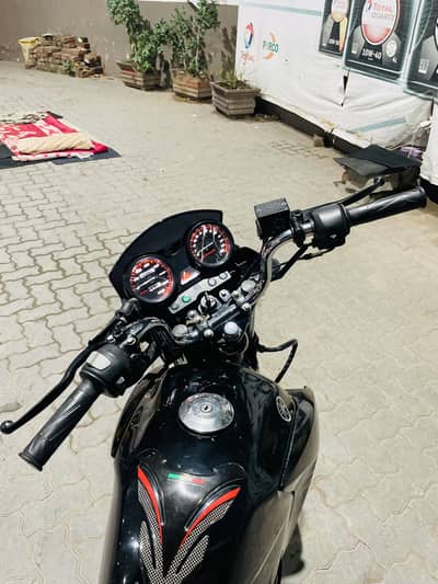 Yamaha YBR 125