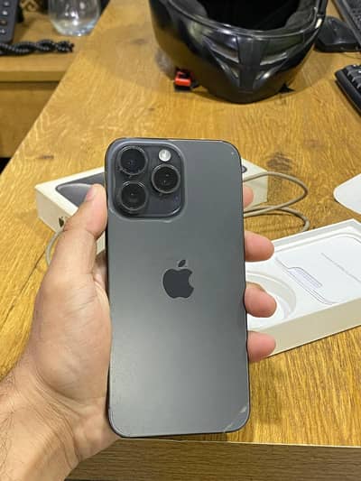 I phone 15 pro max 10/10 mobil ha 84 ti halt ya hafta paly 83 hoi  ha
