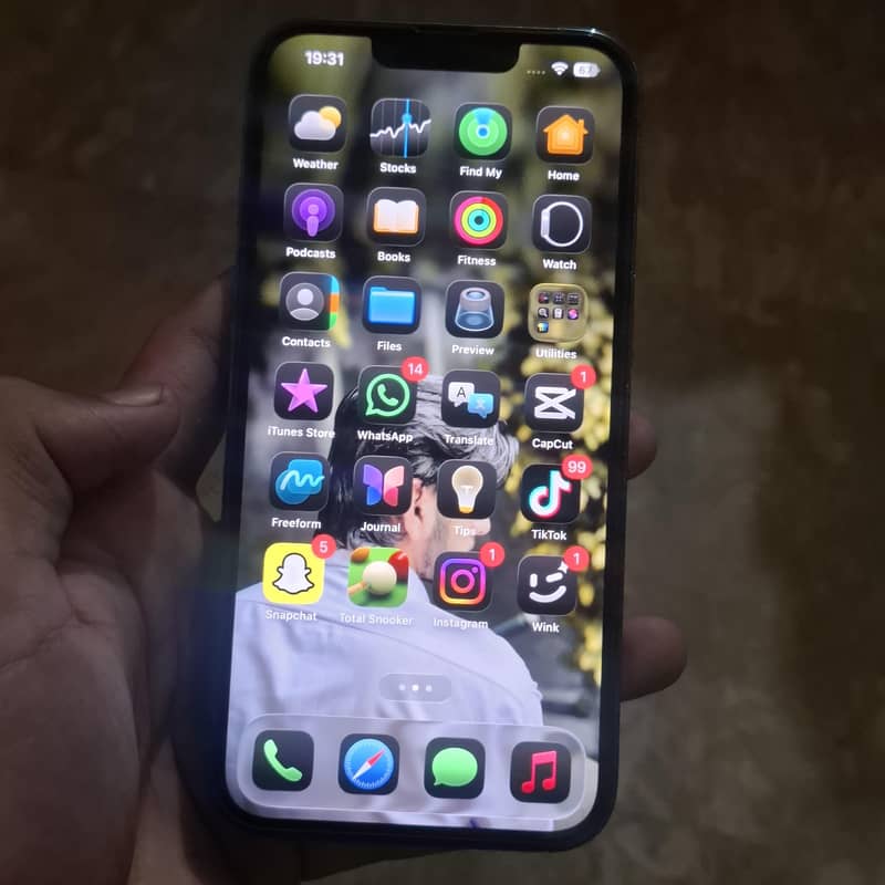 Apple iPhone 13 Pro 1