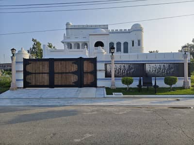1 kanal Brand New luxury House Available for sale