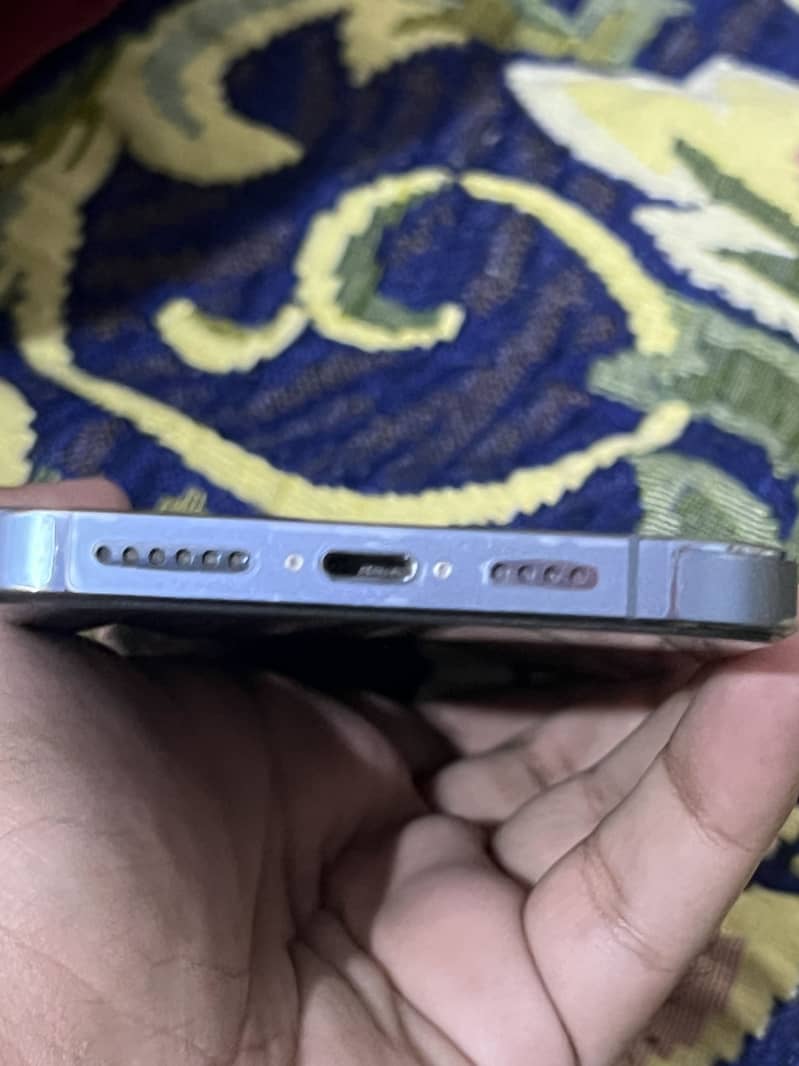 Apple iPhone 13 Pro Max 5