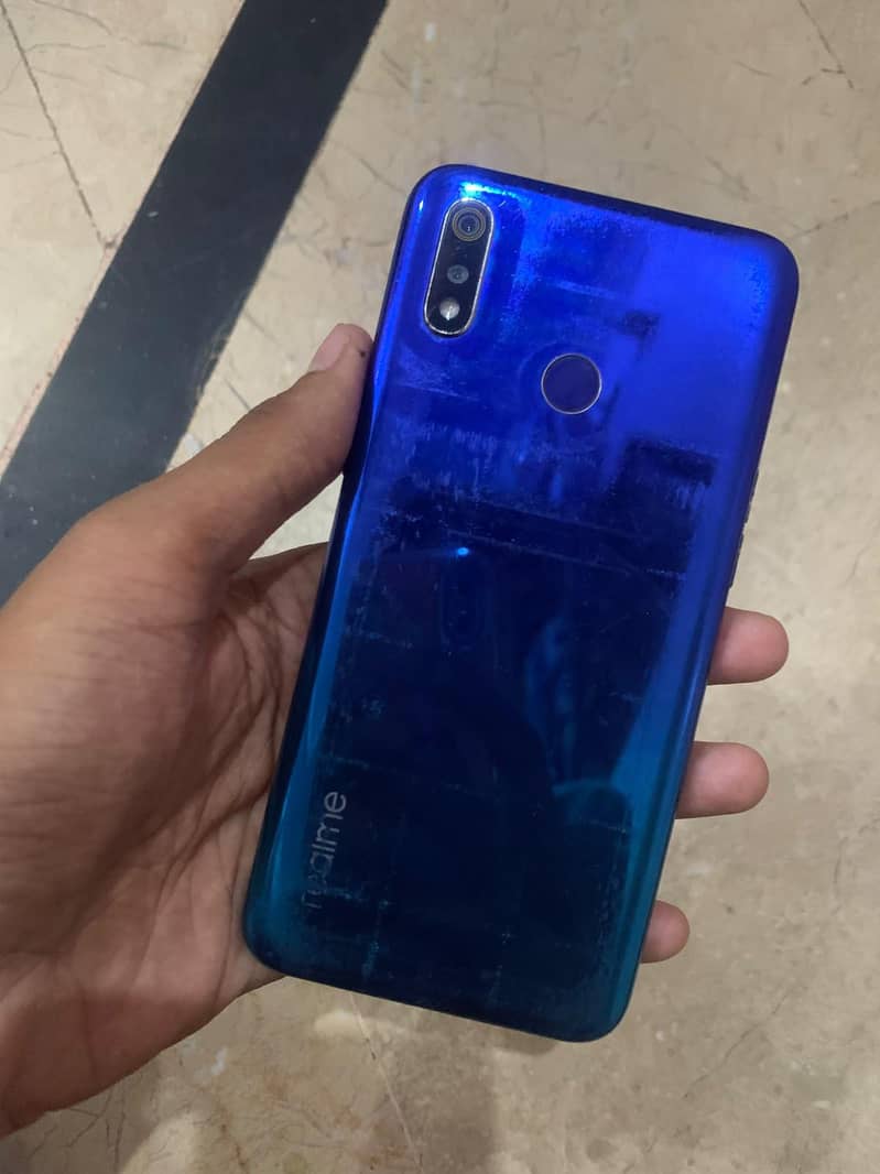 Realme 3 2
