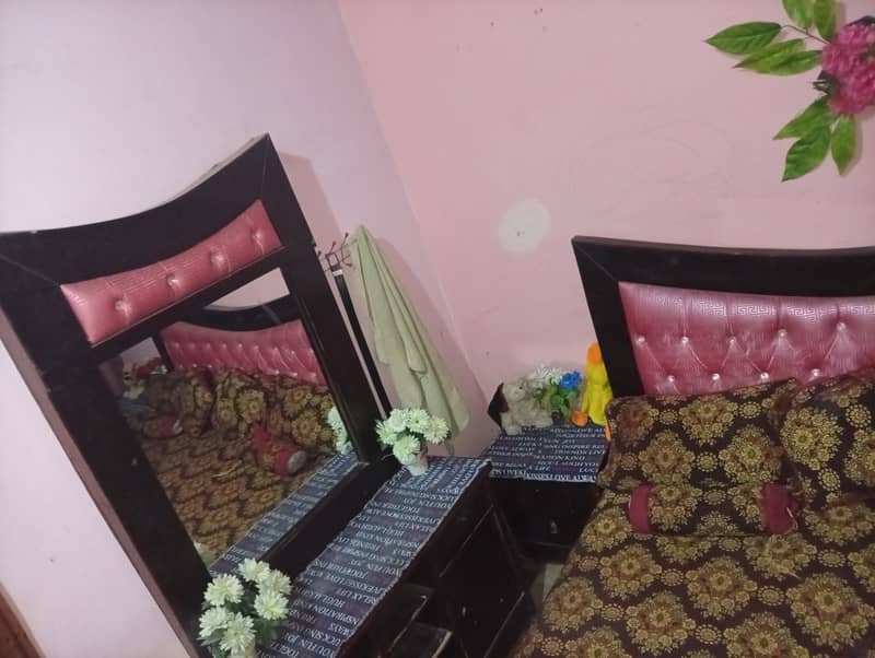 Bed + Wardrobe 1