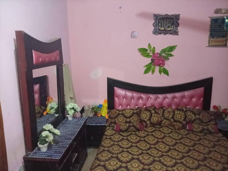 Bed + Wardrobe 5