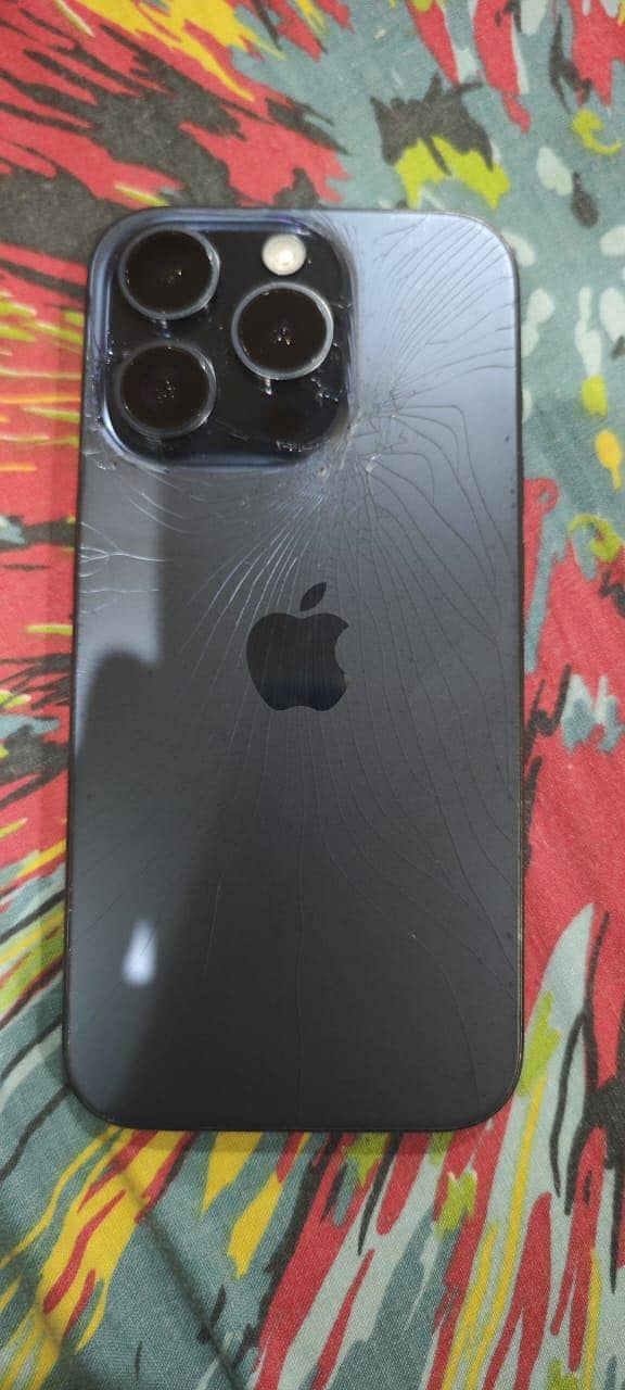 Apple iPhone 15 Pro 6