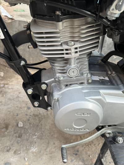 Honda 125 hai genie Black colour