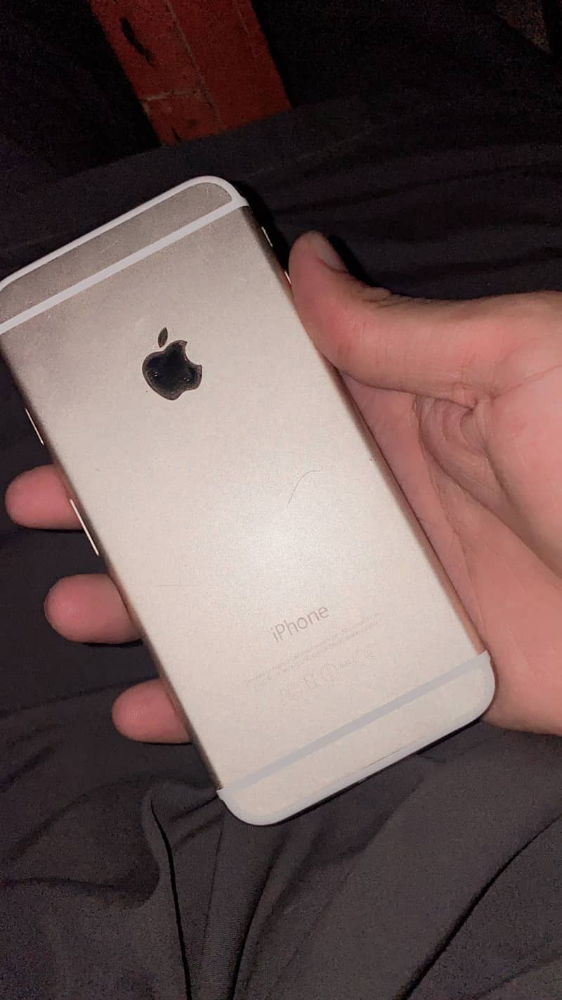 Apple iPhone 6S 0