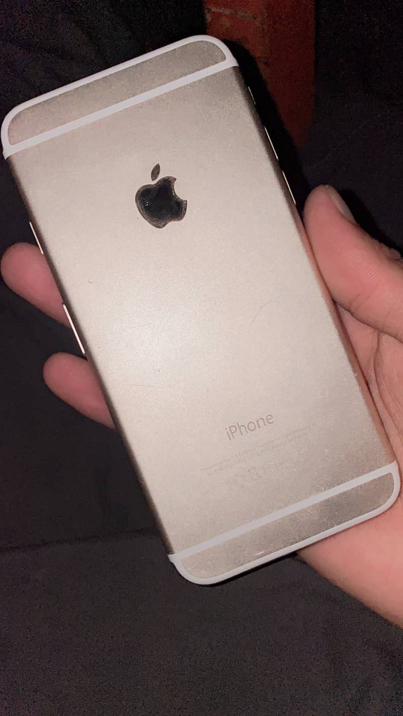 Apple iPhone 6S 1