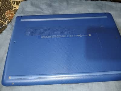 ya hp ka laptop blue colour ka ha