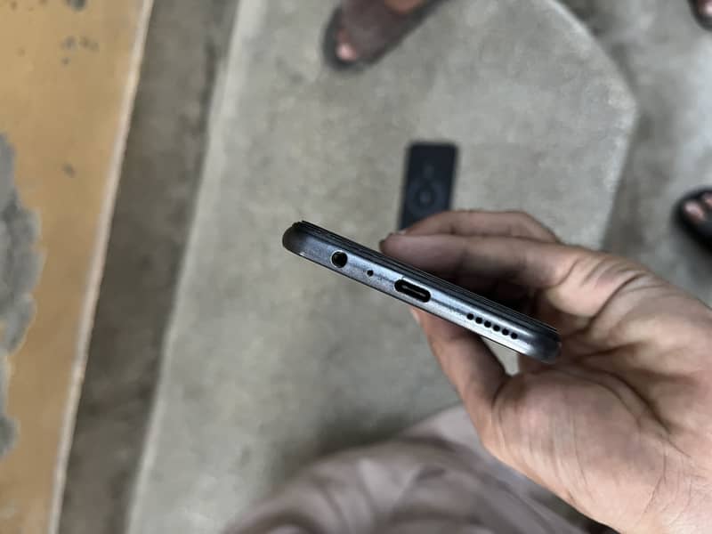 Vivo V21e 4