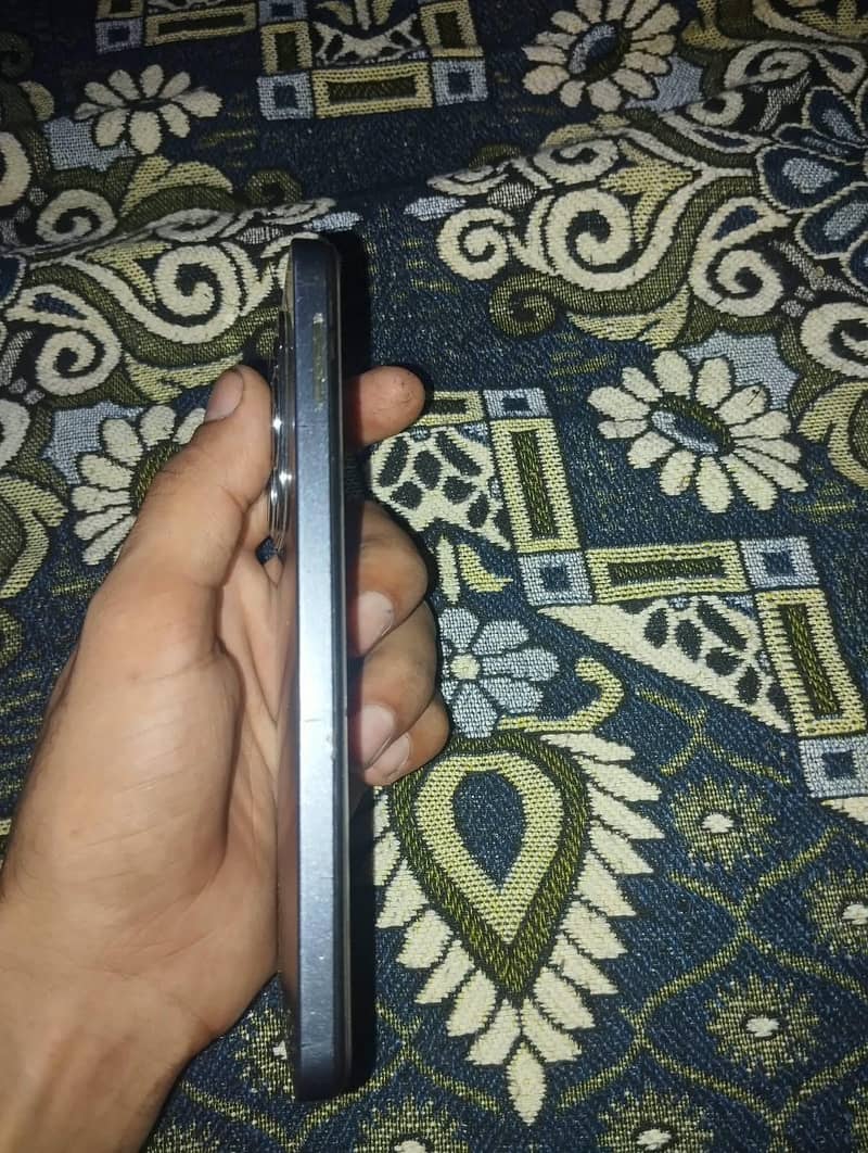 Tecno Spark 20 4
