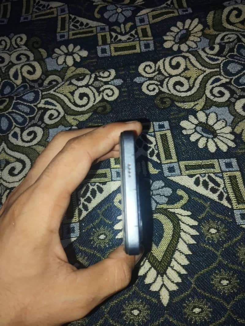 Tecno Spark 20 5