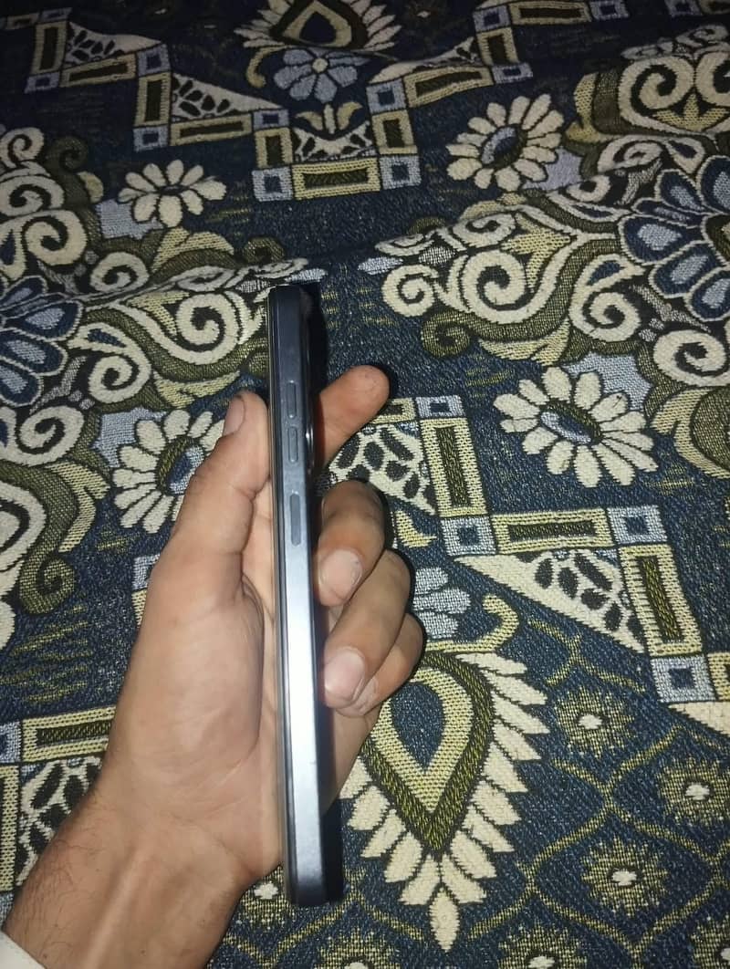 Tecno Spark 20 6