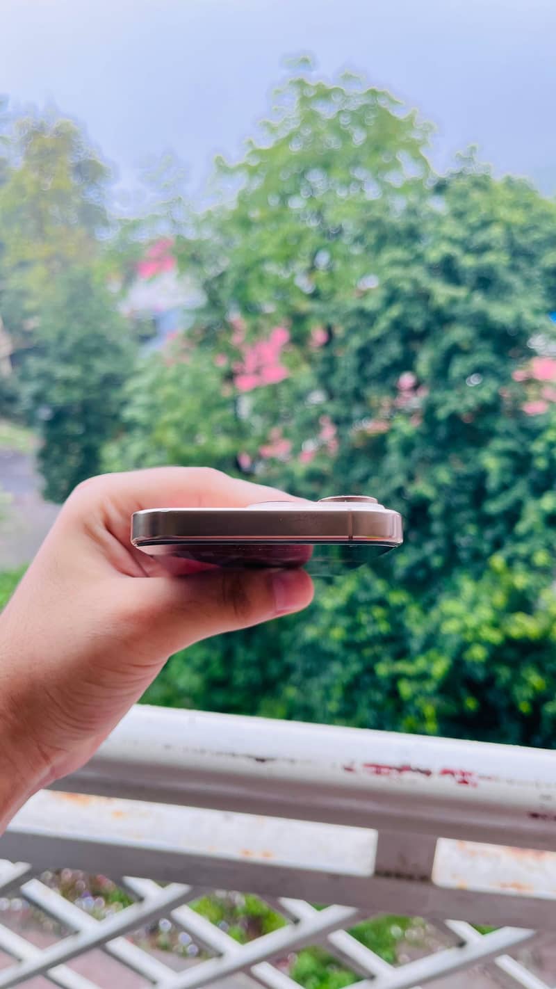 iPhone 16 Pro jv 7