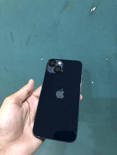 Apple iPhone 13