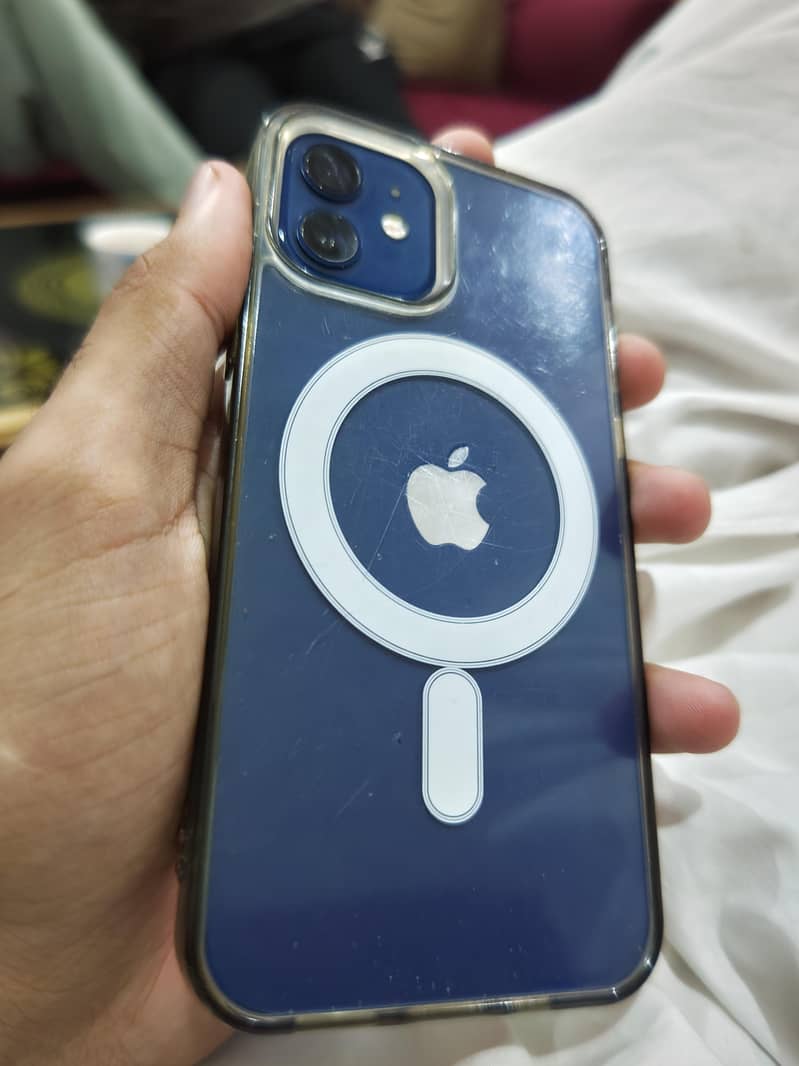 Apple iPhone 12 1