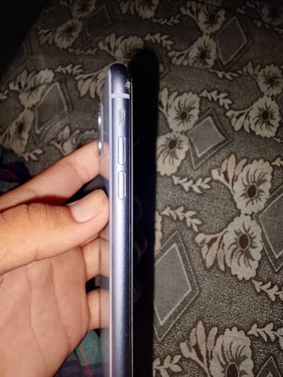 iPhone 11 non pta 64 gb battery health 86 all ok 03241288373 only wtsp