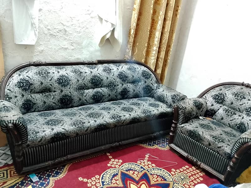 Sofa set 0