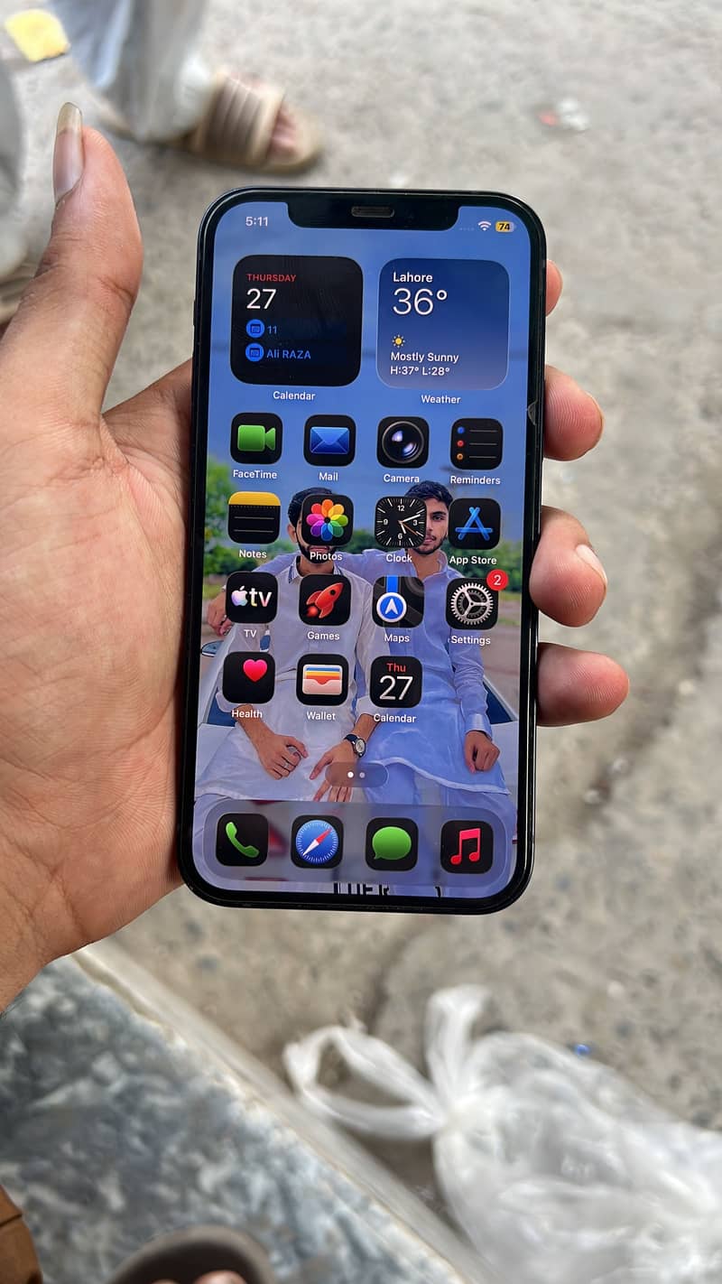 Apple iPhone 12 1
