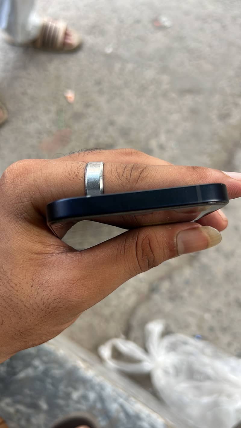 Apple iPhone 12 5